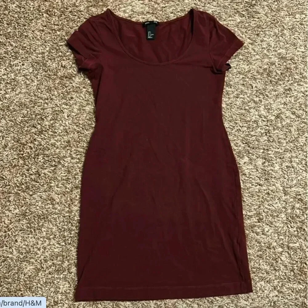 H&M Basic T-shirt Burgundy Red | H&M Basics | Burgundy Red Shirt | Red